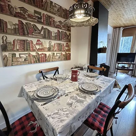 2 Pièces + Coin Nuit, 4-6 Couchages Avec Balcon Et Parking à - Fr-1-597-191 Appartement *