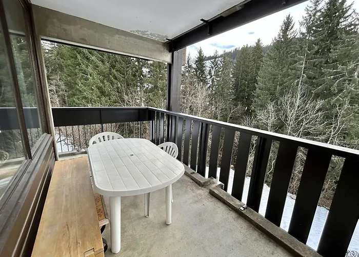 Appartement 2 Pièces + Coin Nuit, 4-6 Couchages Avec Balcon Et Parking à - Fr-1-597-191