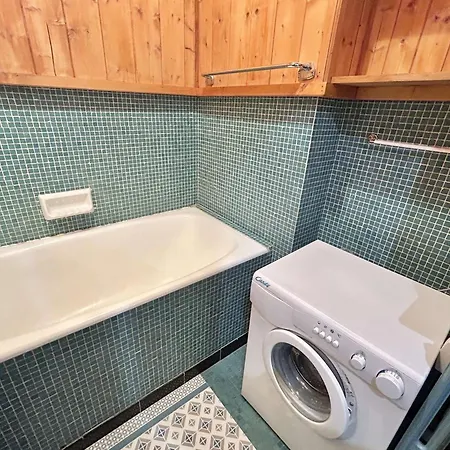 2 Pieces + Coin Nuit, 4-6 Couchages Avec Balcon Et Parking A - Fr-1-597-191